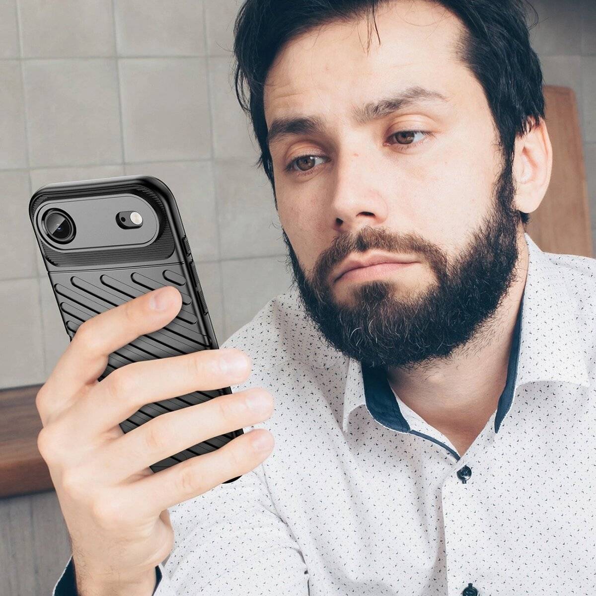 Thunder Case Schutzhülle Bumper schlankes Design kompatibel mit iPhone 17 Air