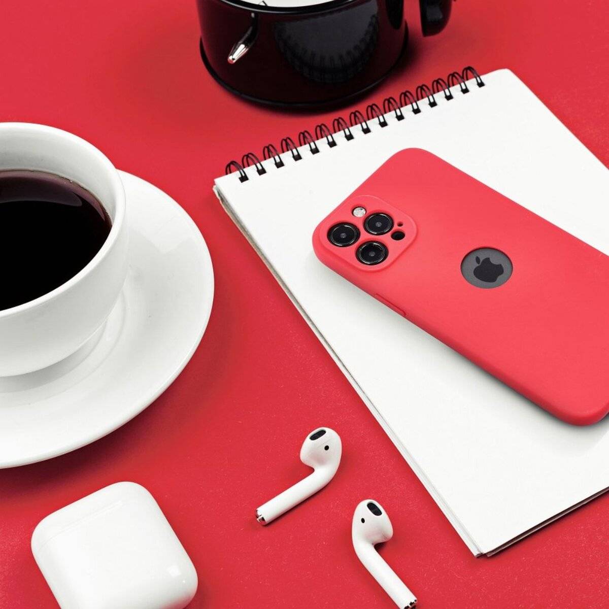 Soft Case – klassische Silikon-Schutzhülle mit mattem Finish kompatibel mit iPhone 17 Rot