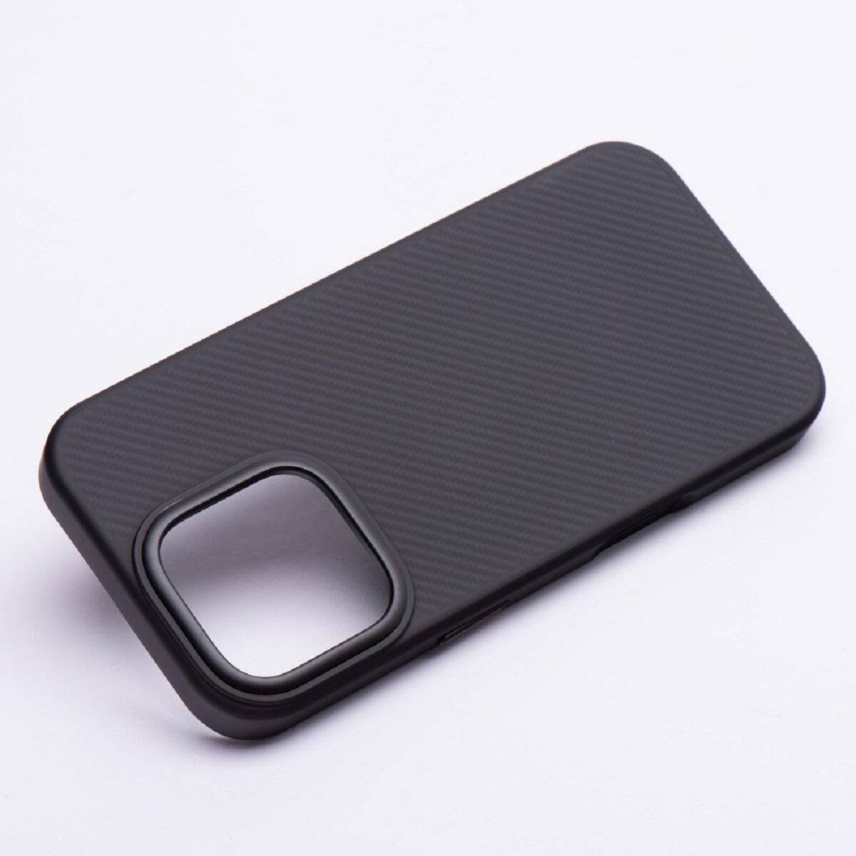 Carbon Case – Slim Schutzhülle mit Premium-Design kompatibel mit Motorola Moto G13