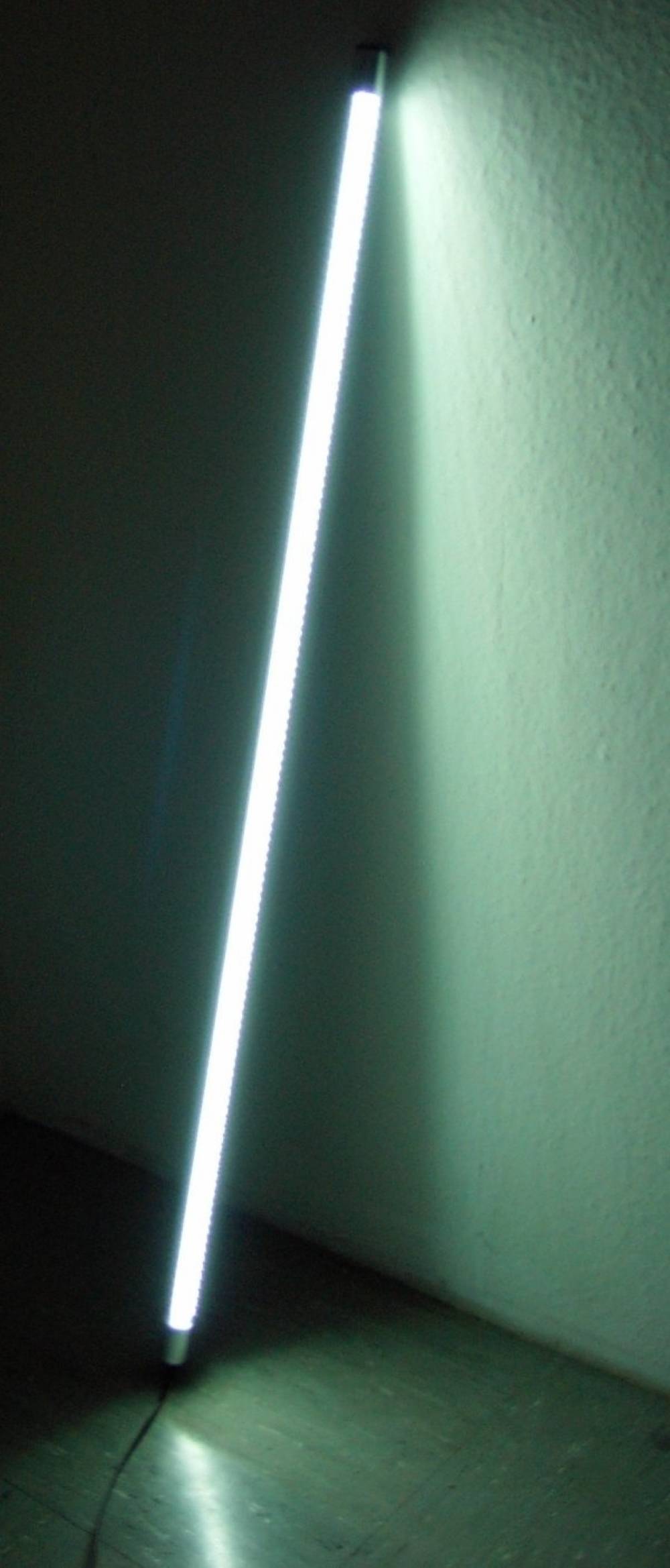 LED Leuchtstab 18 Watt kalt weiß 1700 Lumen 123 cm Innen IP-20