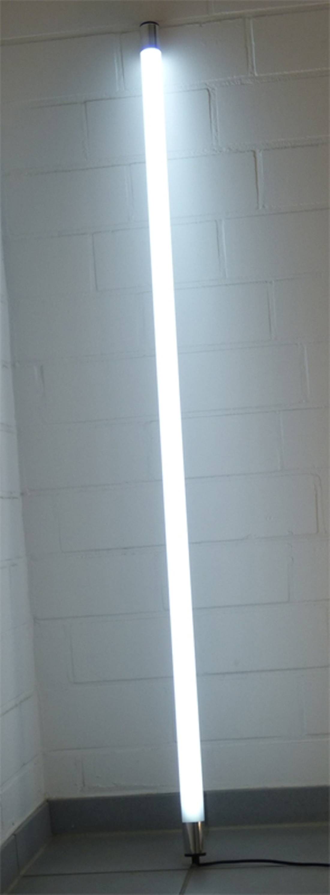6725 LED Leuchtstab Satiniert 0,63m Lang 1000Lumen IP20 Innen KaltWeiß