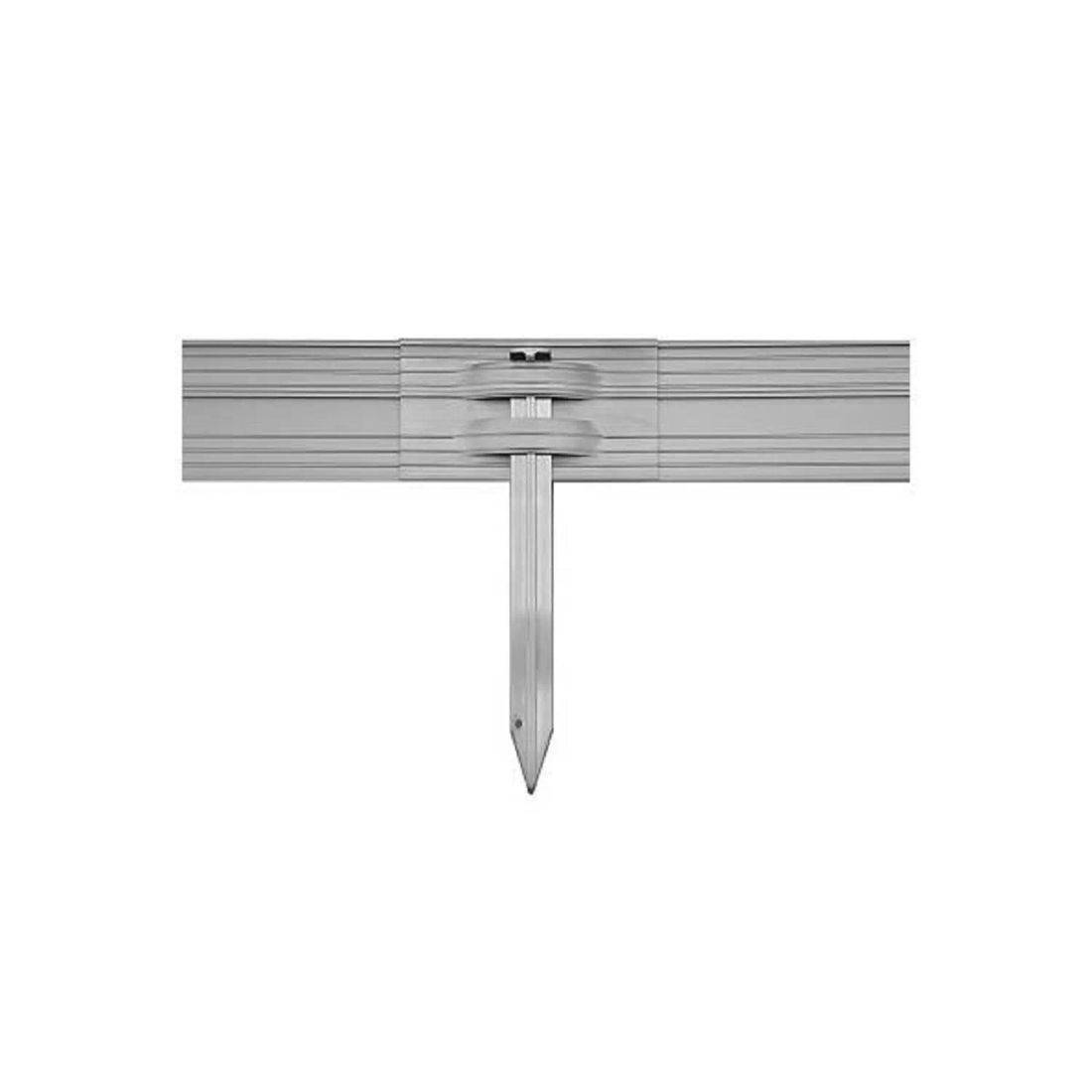 Ein zusammenklappbarer Zimmermannswinkel, in T-Form angeordnet mit sichtbaren Winkelmarkierungen zur Messung.