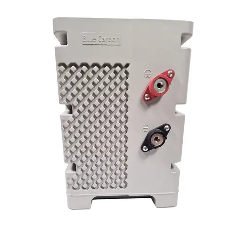 Blue Carbon 12V 300Ah LiFePO4 Lithium-Ionen-Batterie mit BMS, Powerwall, für Solar & Notstrom, stapelbar Blue Carbon 12V 300Ah LiFePO4 Lithium-Ionen-Batterie mit BMS, Powerwall, für Solar & Notstrom, stapelbar