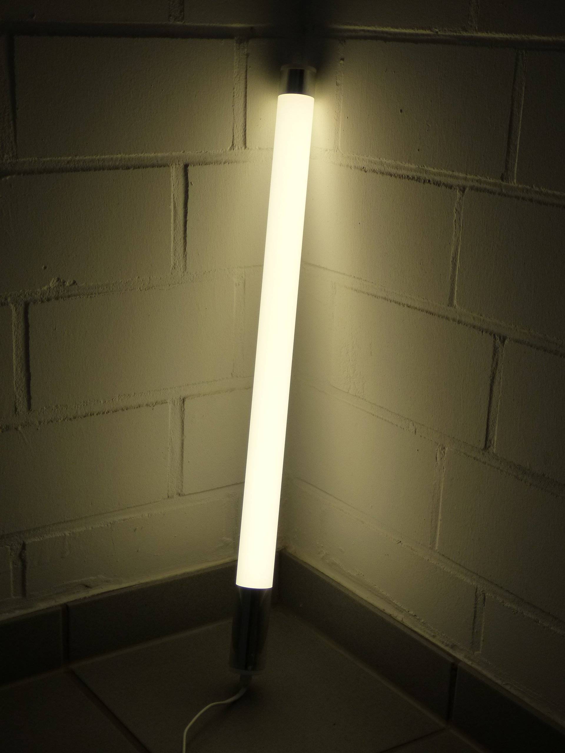 8854 LED Slim Leuchtstab 63cm Ø30mm Kunststoff-Röhre Neutral Weiß