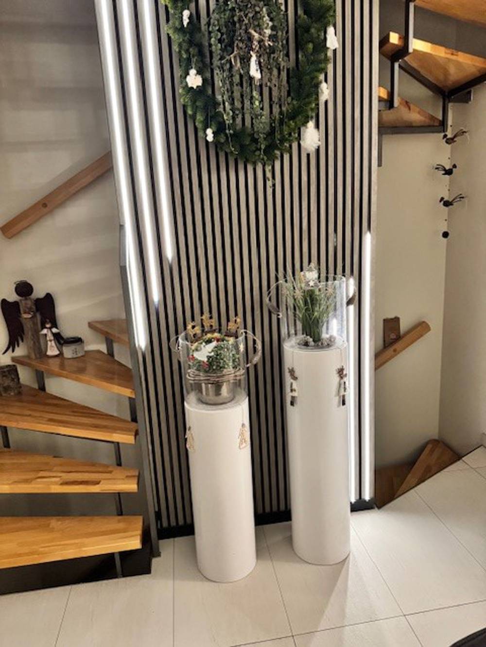 5505 LED Leuchte 8x40cm 8xU-Schiene weiß + schwarz Netzteil Warmweiß