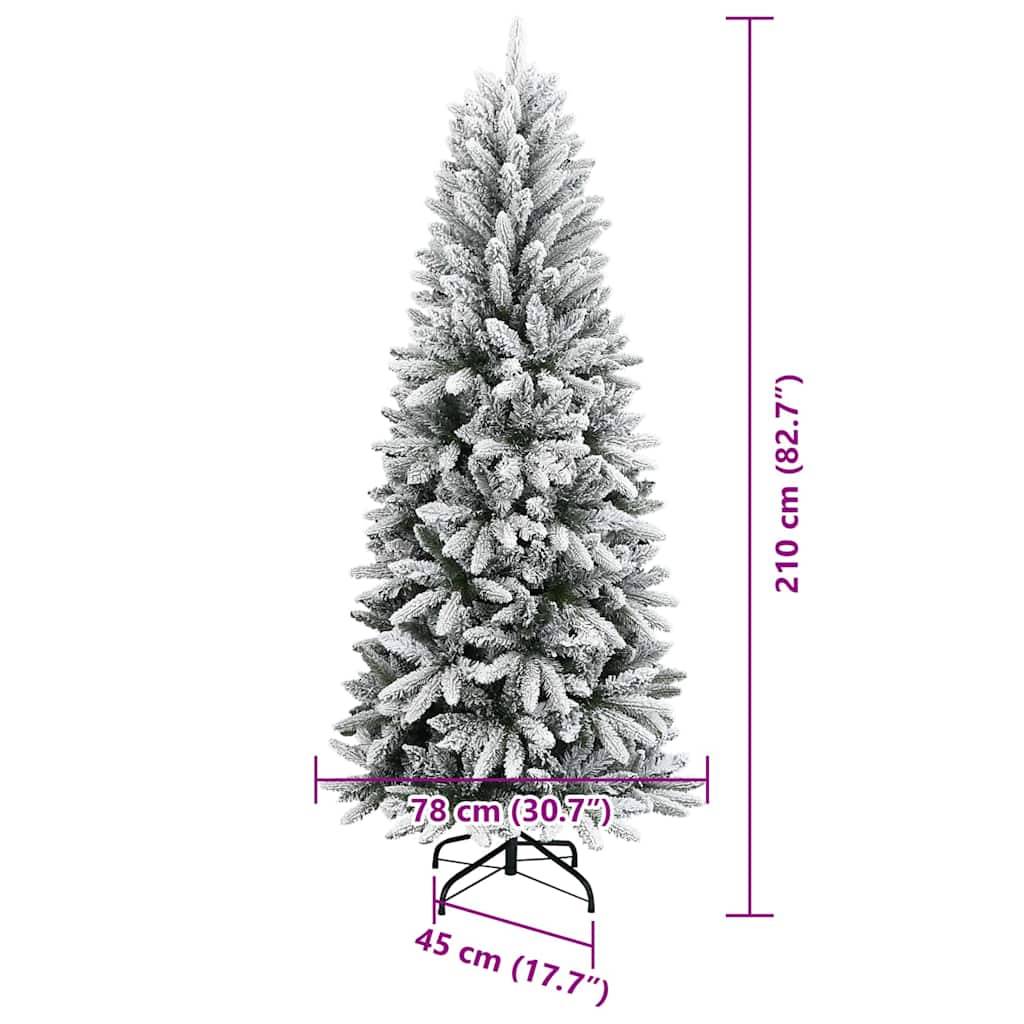 Ein schneebeflockter künstlicher Weihnachtsbaum mit einer Höhe von 210 cm (82,7 Zoll) und einer Breite von 78 cm (30,7 Zoll), Basisbreite 45 cm (17,7 Zoll).