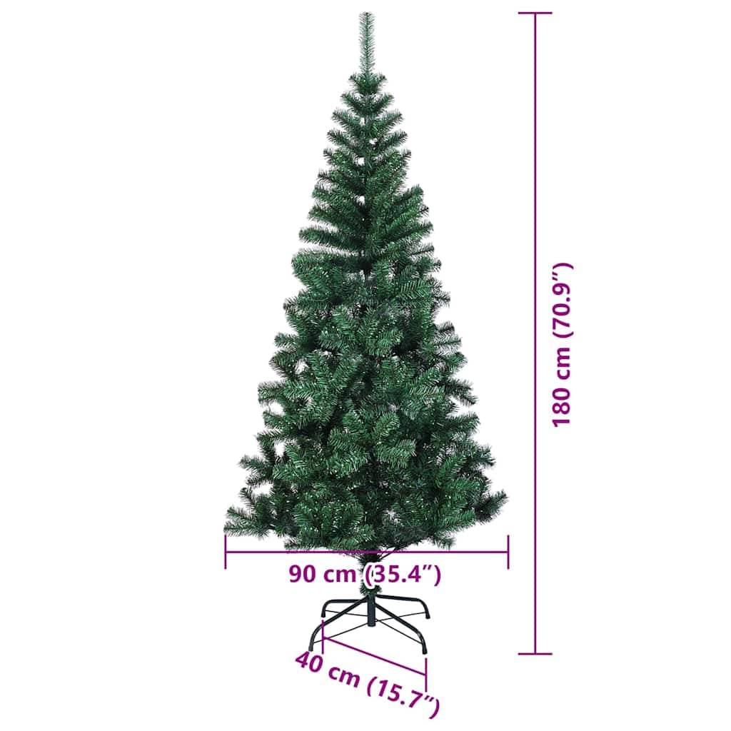 Ein grüner künstlicher Weihnachtsbaum, Höhe 180 cm (70,9 Zoll), Breite 90 cm (35,4 Zoll), mit einem Basisdurchmesser von 40 cm (15,7 Zoll).