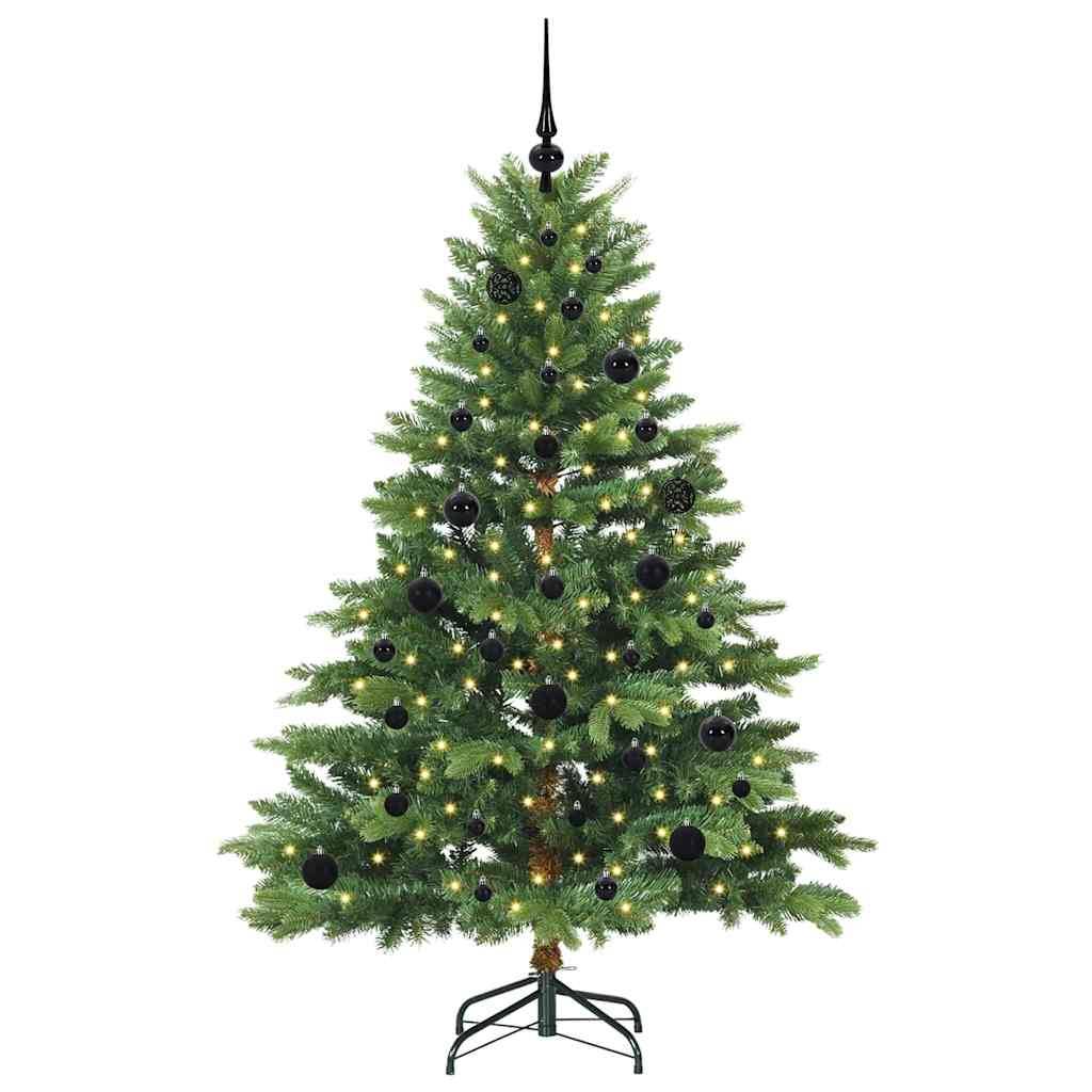 Künstlicher Weihnachtsbaum mit warmweißen Lichtern und schwarzen Kugeln auf weißem Hintergrund.