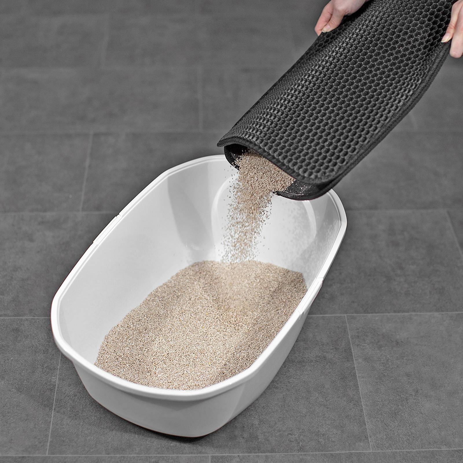 lionto Katzenstreumatte mit effektiver Wabenstruktur gegen Streureste, pfotenfreundlich & robust, 76x61 cm, schwarz