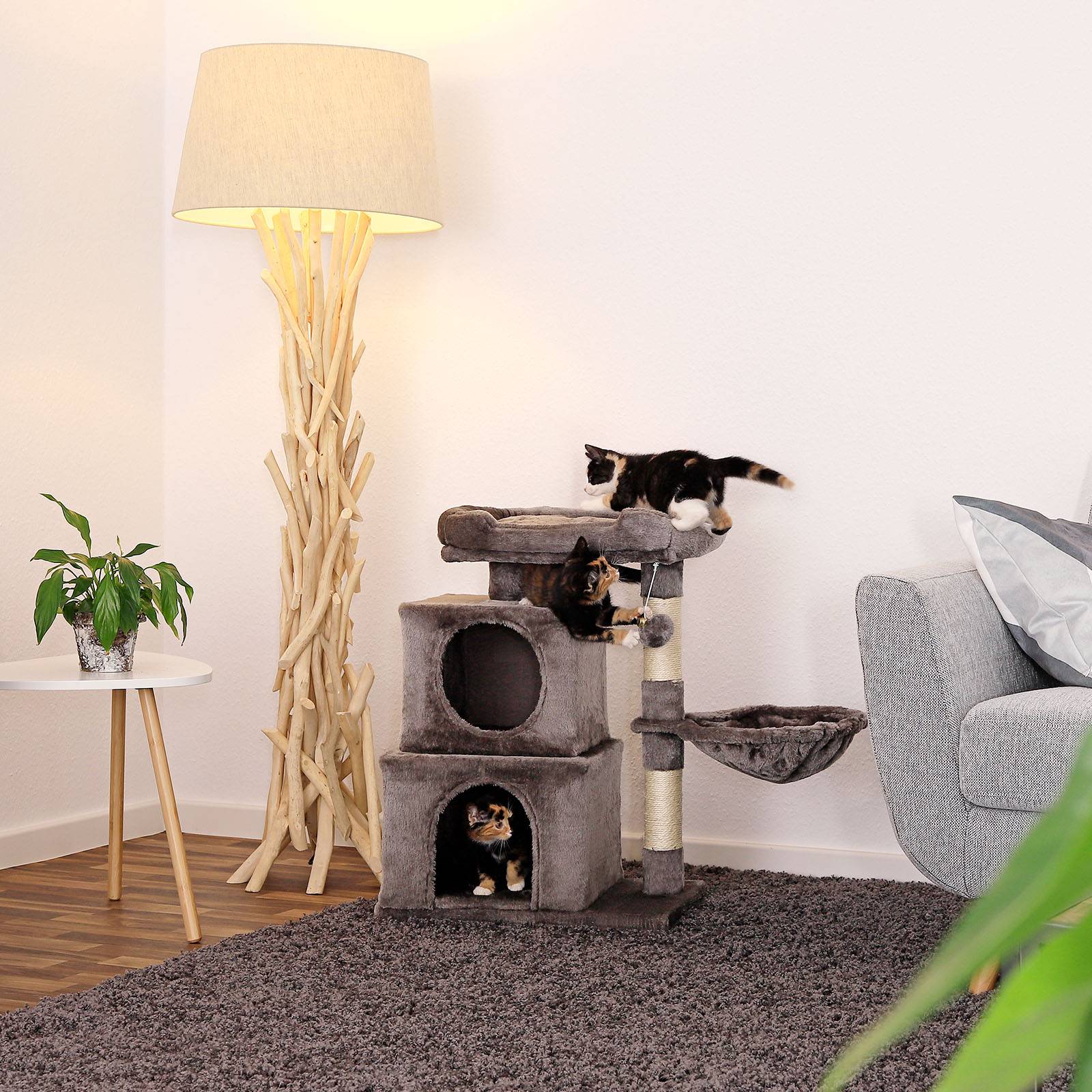lionto Katzen Kratzbaum, 70 cm mit 2 Höhlen, Liegemulde, Liegebett & Spielball, robust & gemütlich, dunkelgrau
