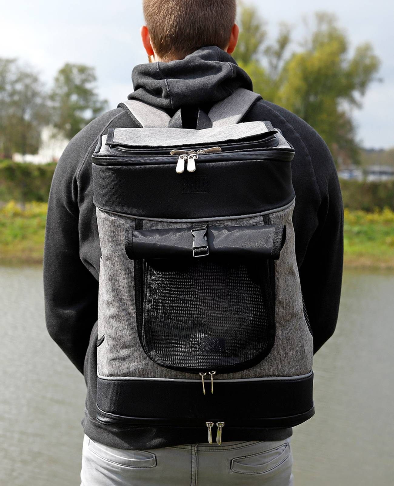 lionto Katzen-Rucksack, komfortabler & wetterfester Haustierrucksack mit Belüftung, Karabinerhaken & Reflektoren, grau/schwarz