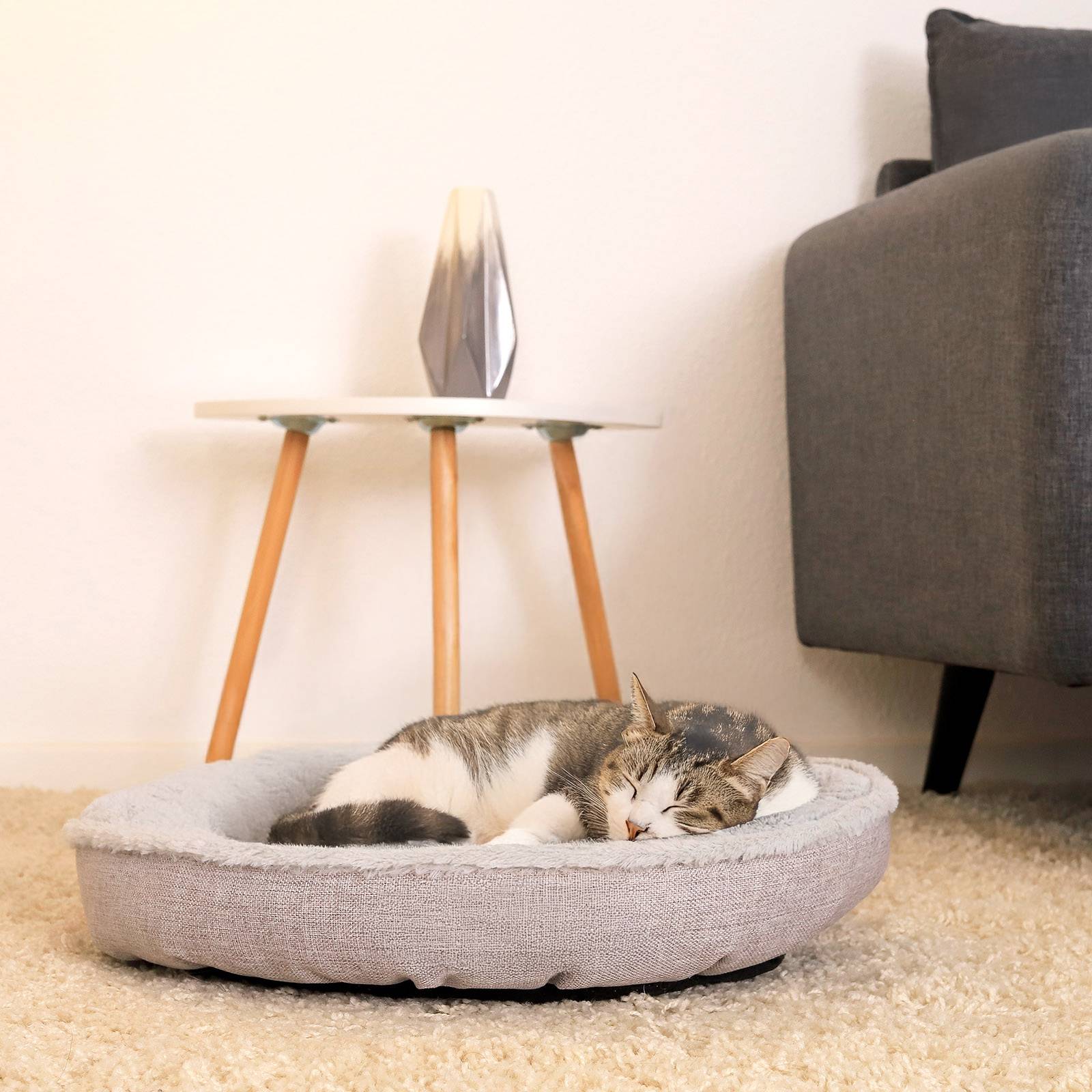 lionto Katzenbett, extra weiches Doughnut-Bett für Katzen, gemütlich, pflegeleicht & stilvoll, 55 cm Durchmesser, grau