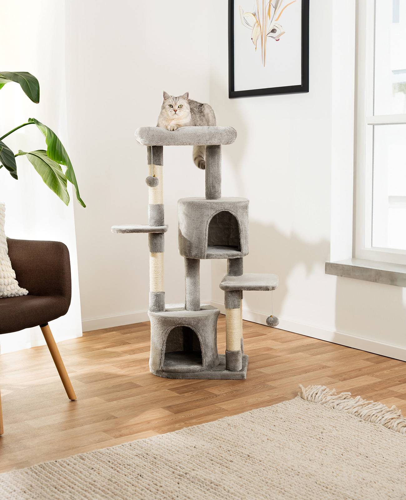 lionto Katzen Kratzbaum 115 cm, stabiler Kletterbaum mit 3 Ebenen, 2 Höhlen & 4 Sisalstämmen, inkl. Wandhalterung, hellgrau