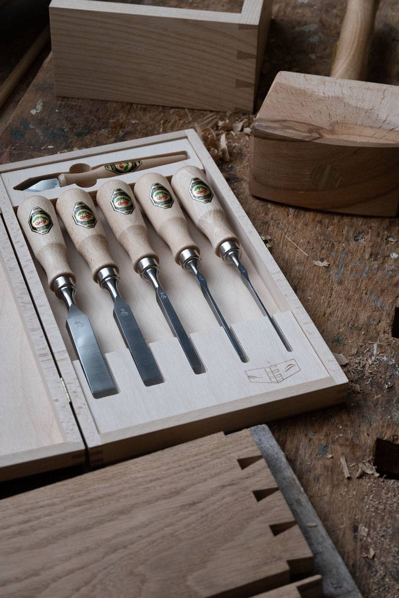 KIRSCHEN Stechbeitelsatz für Zinkenverbindungen 6-tlg. mit Rotbuchenheft 4-6-10-16-20 mm + AM 1107001