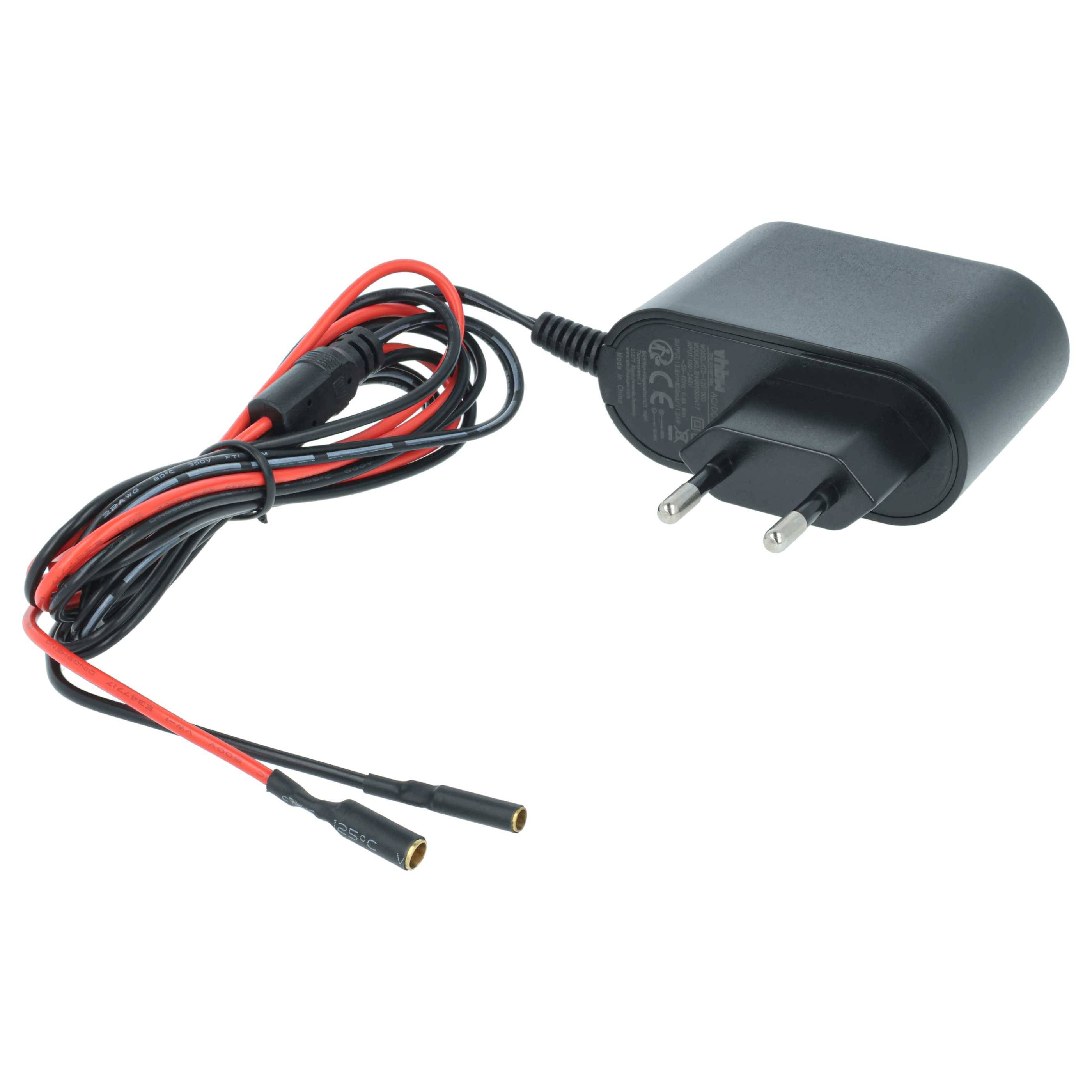 Ein schwarzes Netzteil mit europäischem Stecker, verbunden mit roten und schwarzen Kabeln, die in zwei separate Anschlüsse enden.