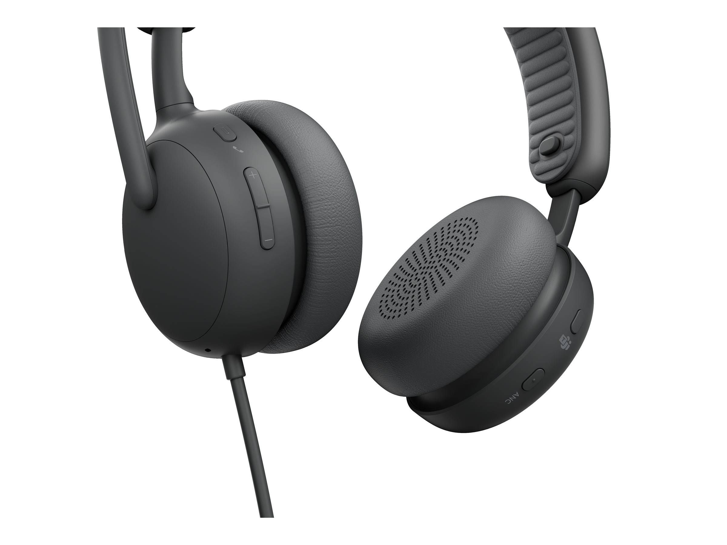 Schwarze Over-Ear-Kopfhörer mit gepolstertem Kopfbügel, ausgestattet mit Lautstärkeregelungstasten und einem Mikrofon. Geeignet für Audio- und Kommunikationszwecke.
