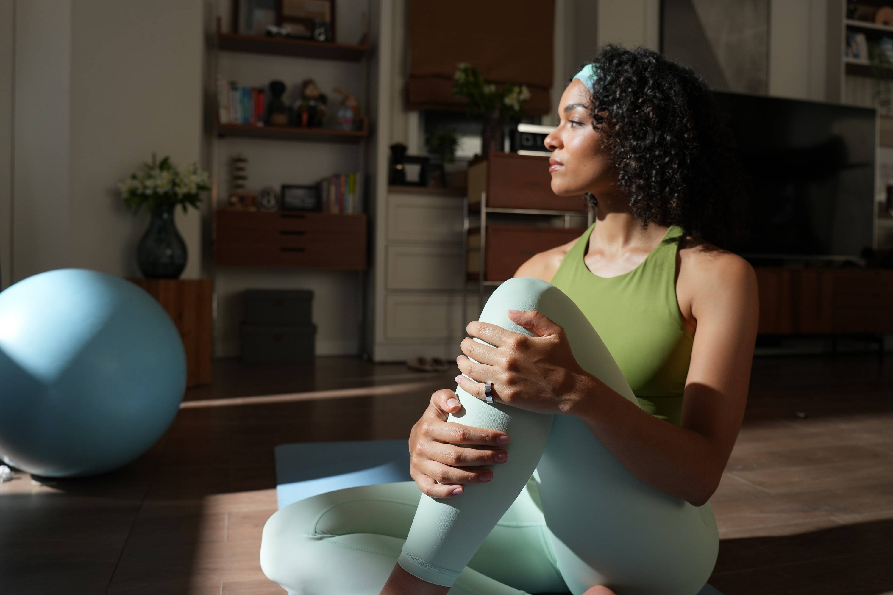 RINGCONN Smart Ring Gen2 Silber - mit Zusatzfunktion: Schlaf-Apnoe-Erkennung