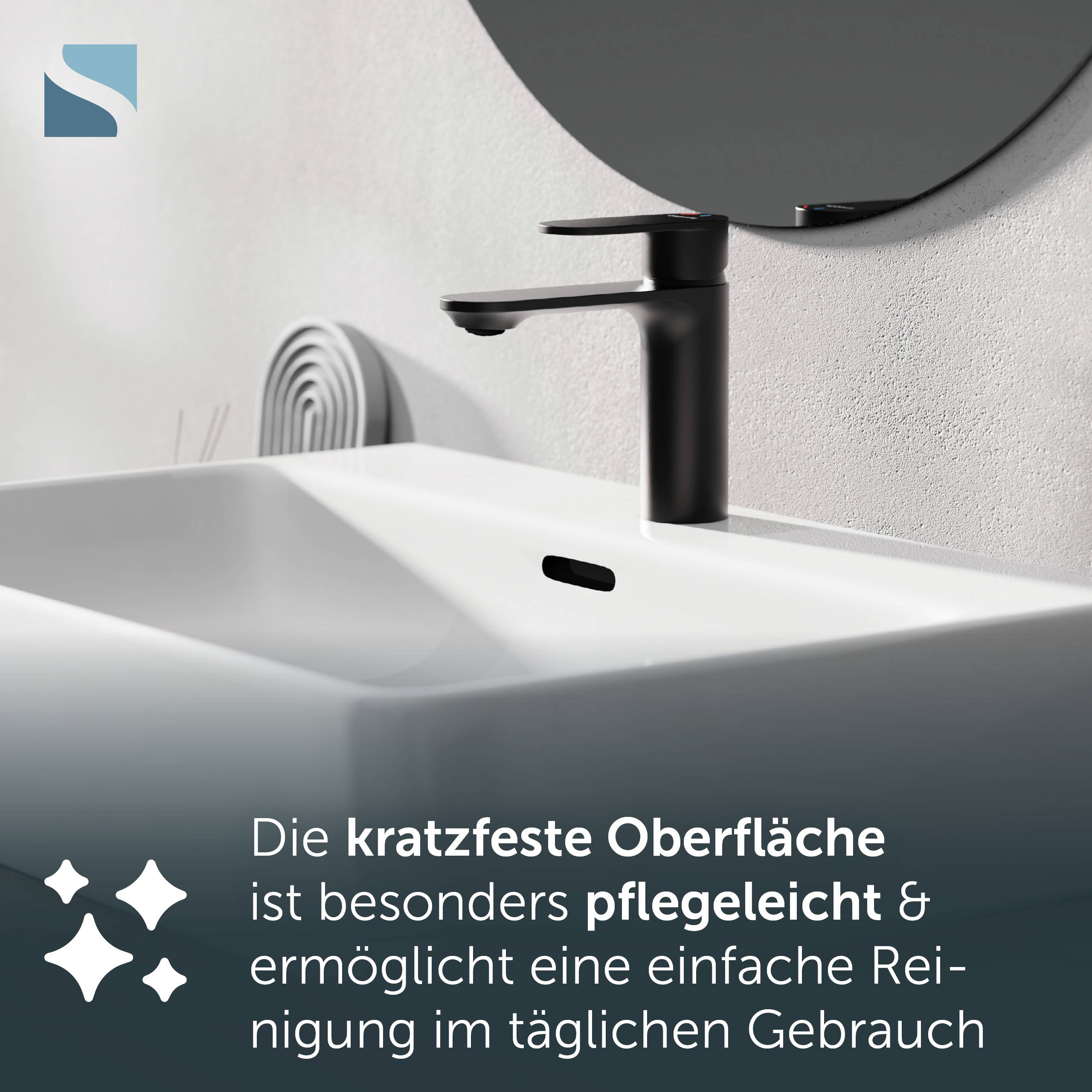 Modernes Badezimmerbecken mit mattschwarzer Armatur und deutschem Text, das besagt, dass die kratzerbeständige Oberfläche leicht zu reinigen ist und sich für den täglichen Gebrauch eignet.