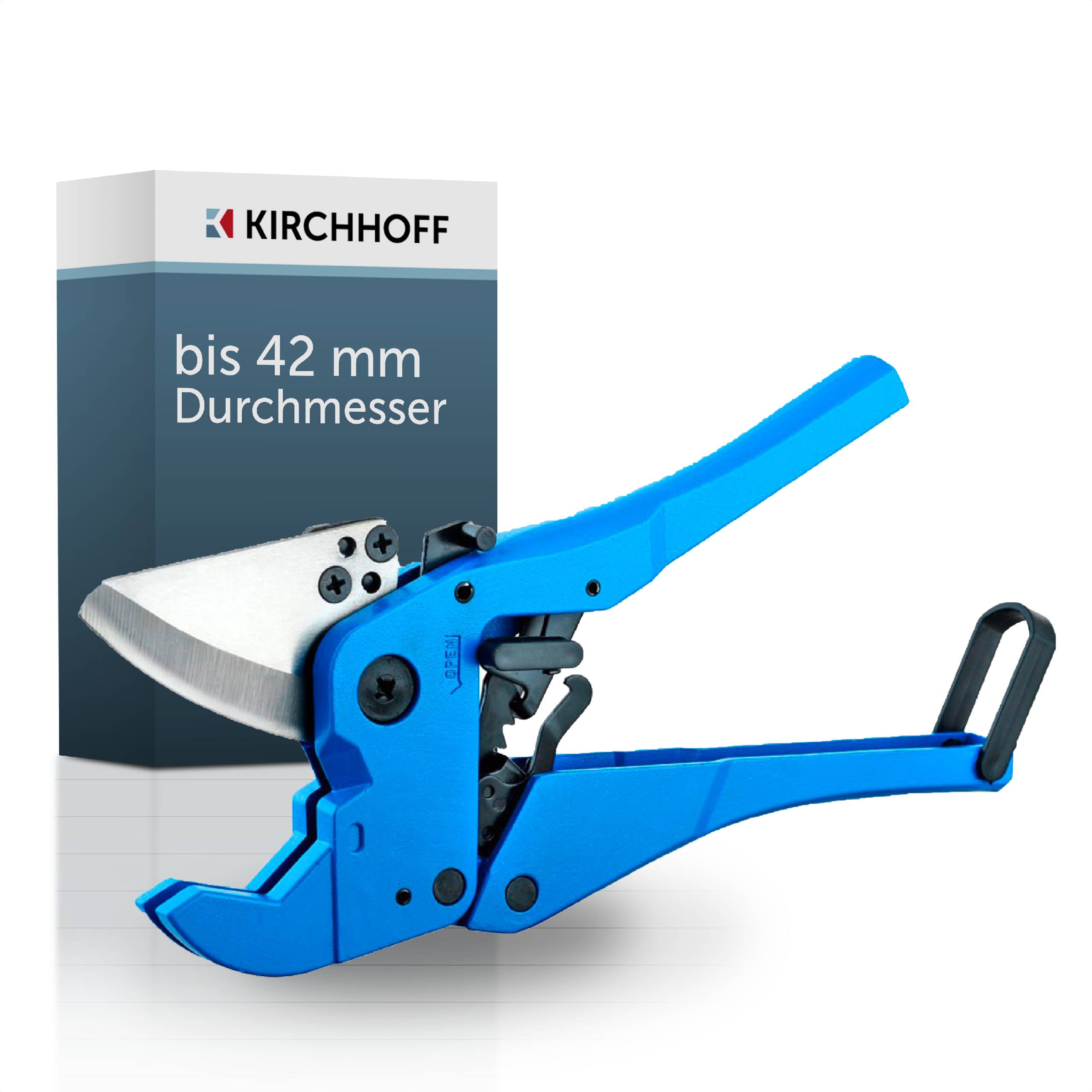Ein blauer PVC-Rohrabschneider mit einer scharfen Klinge ist neben einer Verpackung zu sehen, die mit 'bis 42 mm Durchmesser' von der Marke 'KIRCHHOFF' beschriftet ist.