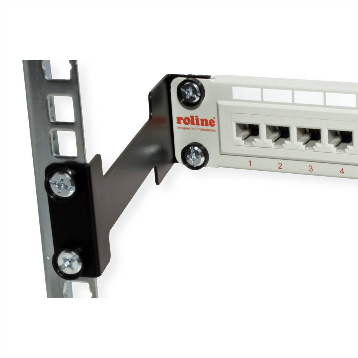 Ein an der Wand montiertes Patchfeld mit vier Ethernet-Anschlüssen mit den Bezeichnungen 1 bis 4, konzipiert für das Management von Datenkabeln, von Roline.