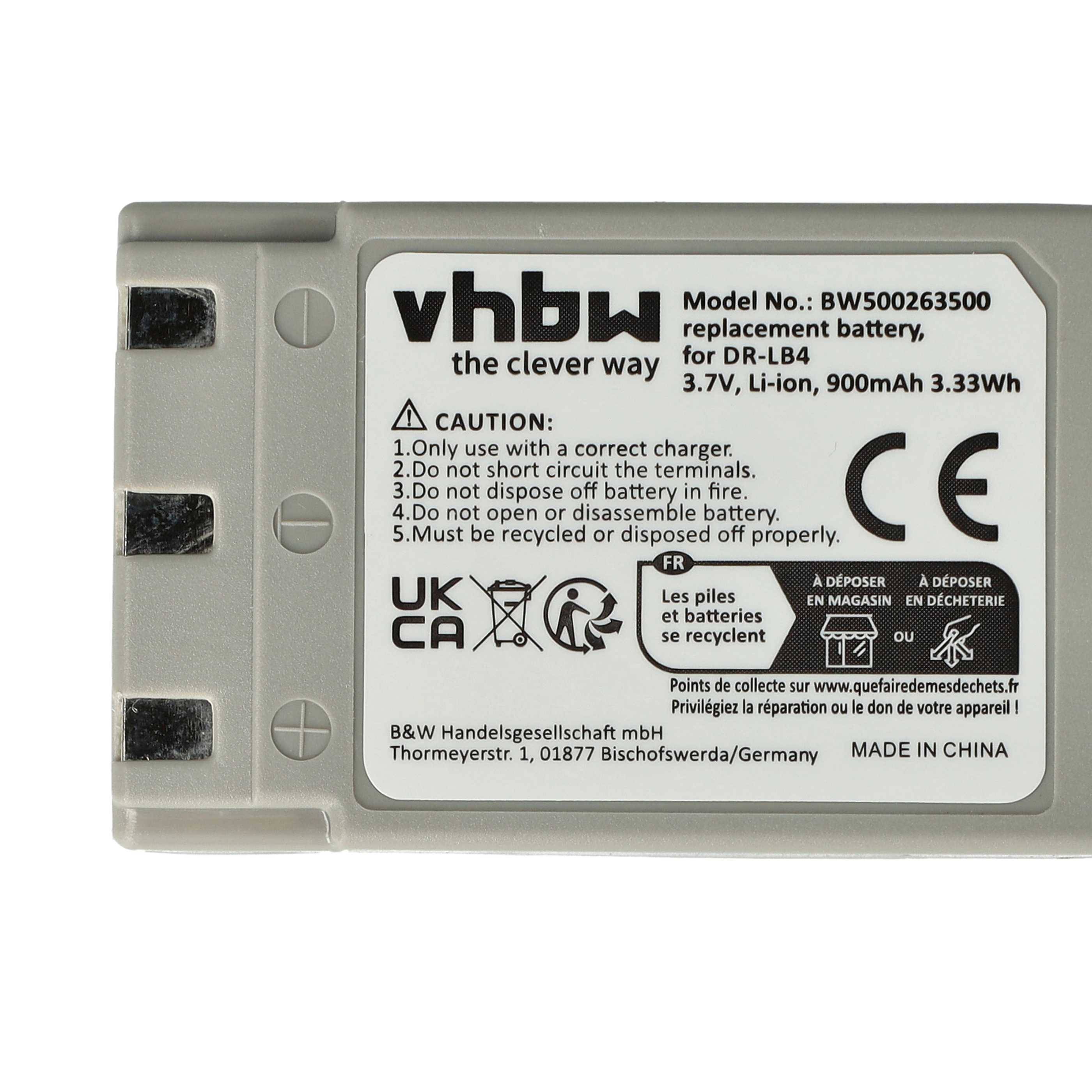 Eine rechteckige Lithium-Ionen-Batterie mit Etiketten 'vhbw - the clever way', Modell BW50026350W, 3,7V, 900mAh, und Sicherheitswarnhinweisen. Hergestellt in China.