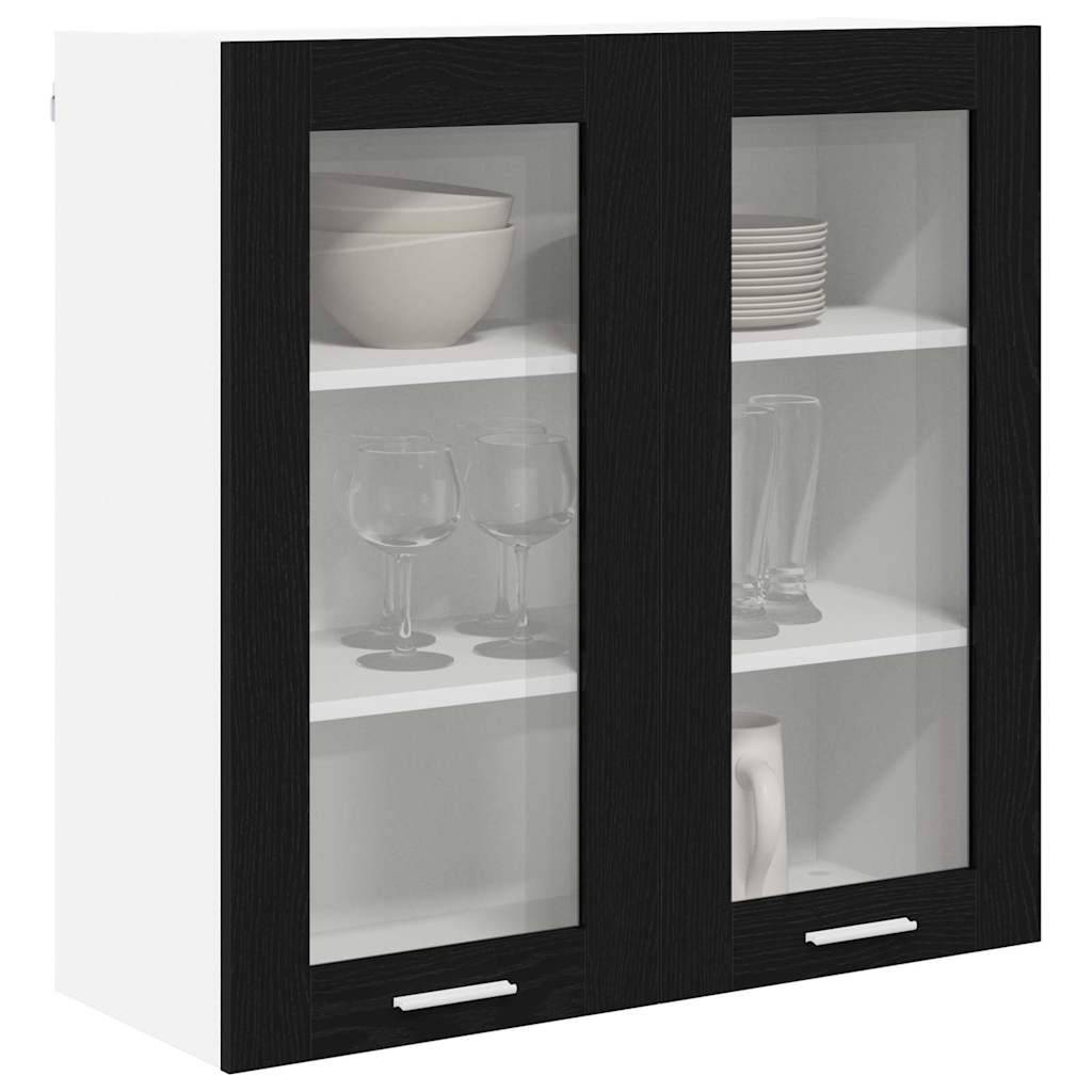 Ein Küchenschrank mit Glastüren und schwarzen Rahmen, der auf zwei Regalen weiße Schüsseln, Teller, Gläser und einen Krug präsentiert.