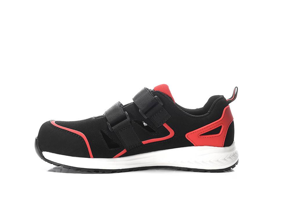 Ein schwarzer und roter Sportschuh mit weißer Sohle und Riemenverschlüssen, entwickelt für Komfort und Haltbarkeit bei sportlichen Aktivitäten.