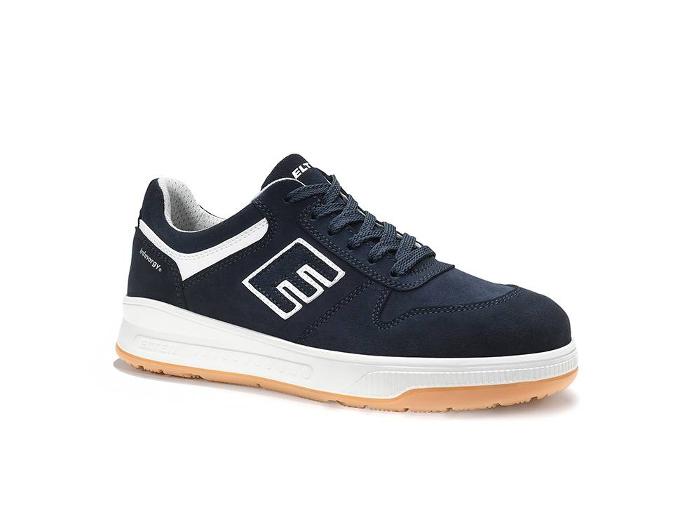 Ein marineblauer Sneaker mit weißen Akzenten und Gummisohle, versehen mit einem weißen stilisierten 'E' Logo an der Seite, vor einem weißen Hintergrund.