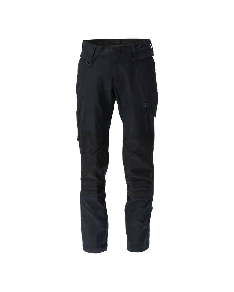 Schwarze Cargohose mit mehreren Taschen und Gürtelschlaufen, konzipiert für Outdoor- oder Freizeitbekleidung.