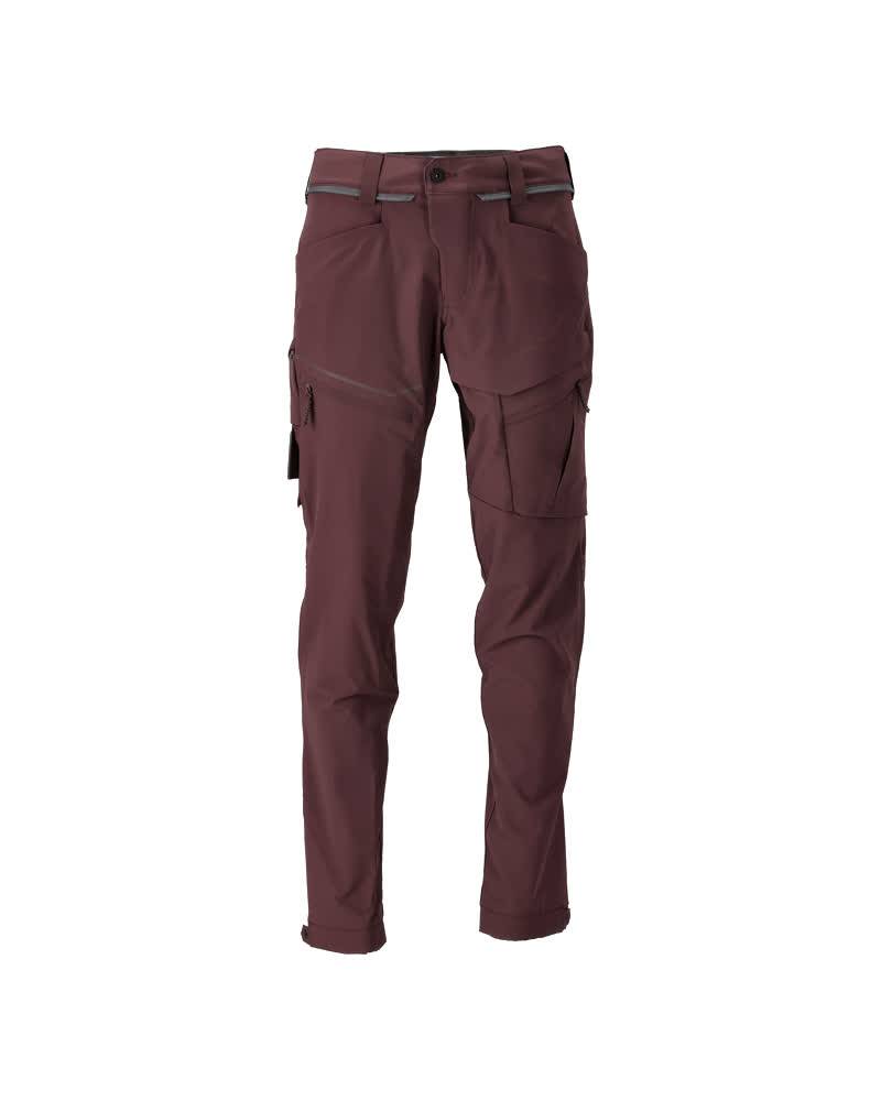 Braune Utility-Hose mit seitlichen Taschen, Gürtelschlaufen und schlanker Passform.