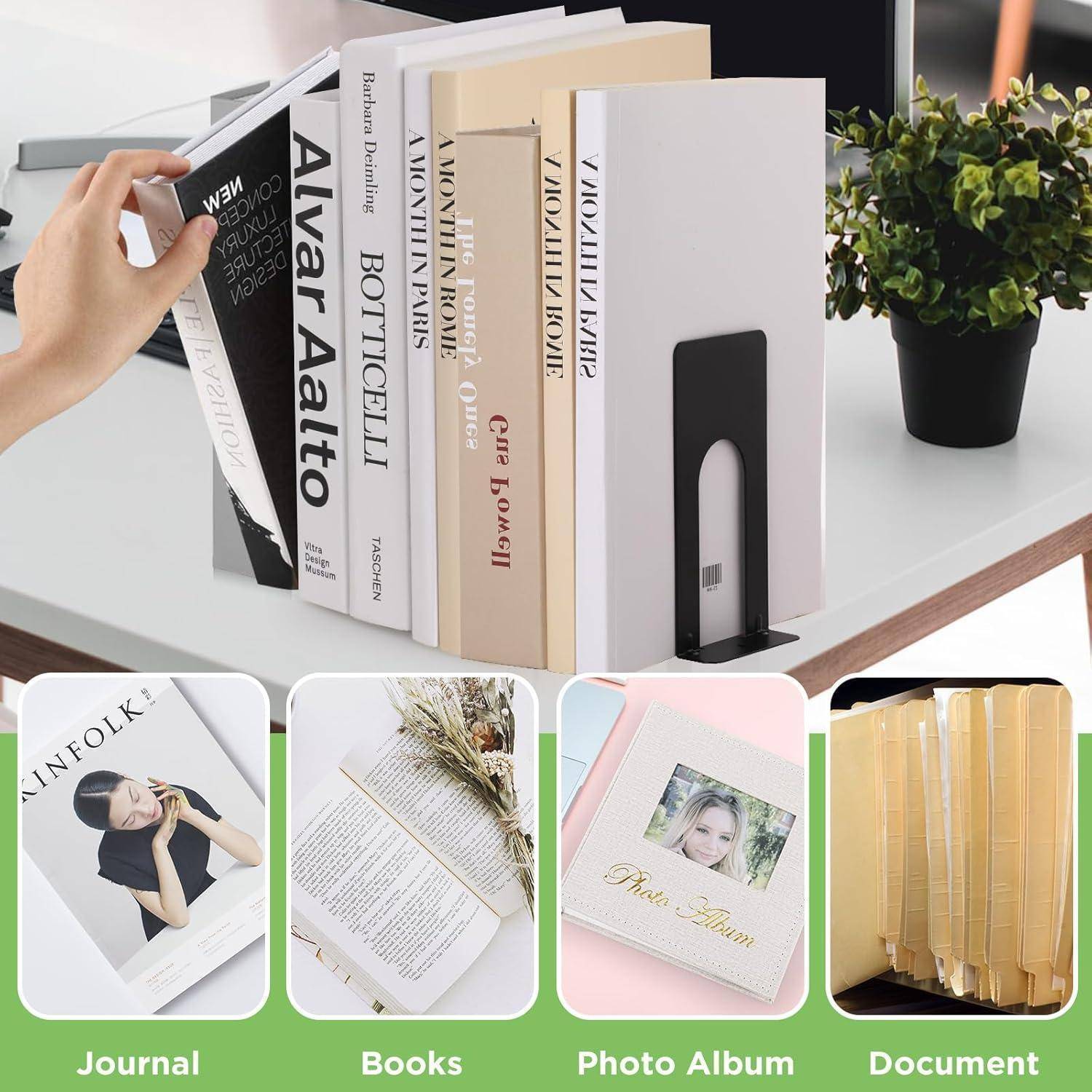 Eine Person stellt ein Buch zwischen ordentlich aufgereihte Bücher in ein Regal, in einer Reihe verschiedener Bücher. Darunter zeigen Bilder ein Tagebuch, ein Buch, ein Fotoalbum und ein Dokument.