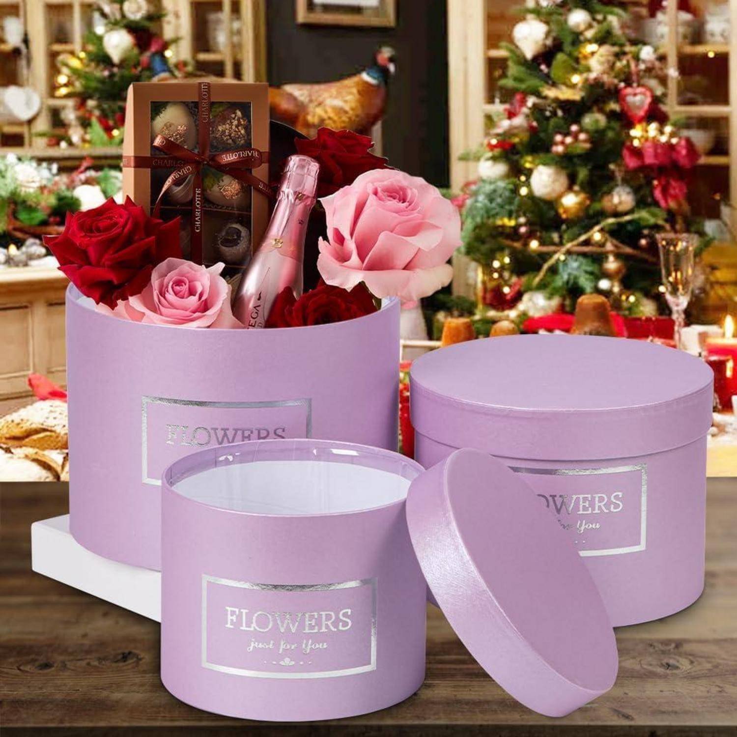 Geschenkkartons mit der Aufschrift 