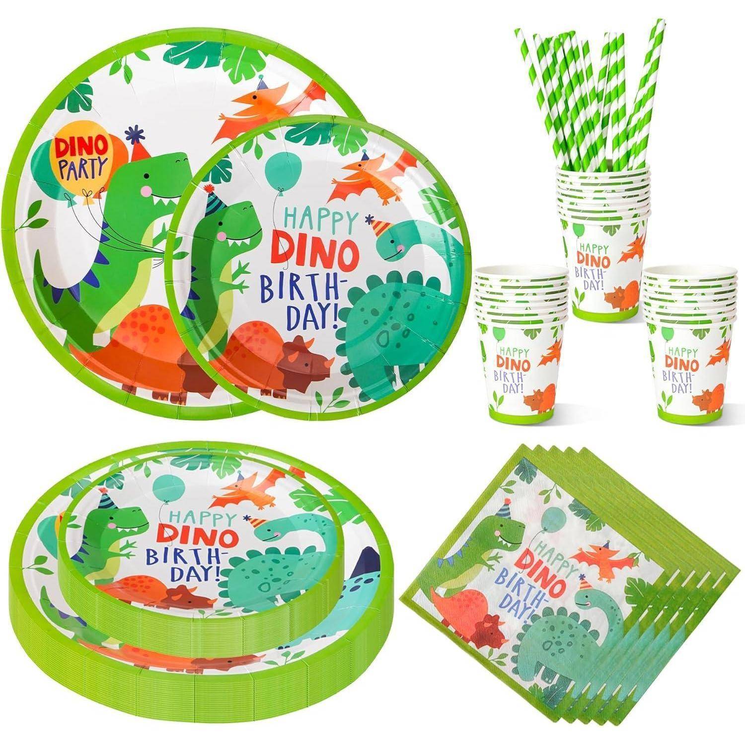 Dino-Party' Geburtstagset mit Tellern, Bechern, Servietten und Trinkhalmen mit bunten Dinosaurier-Illustrationen und Text.