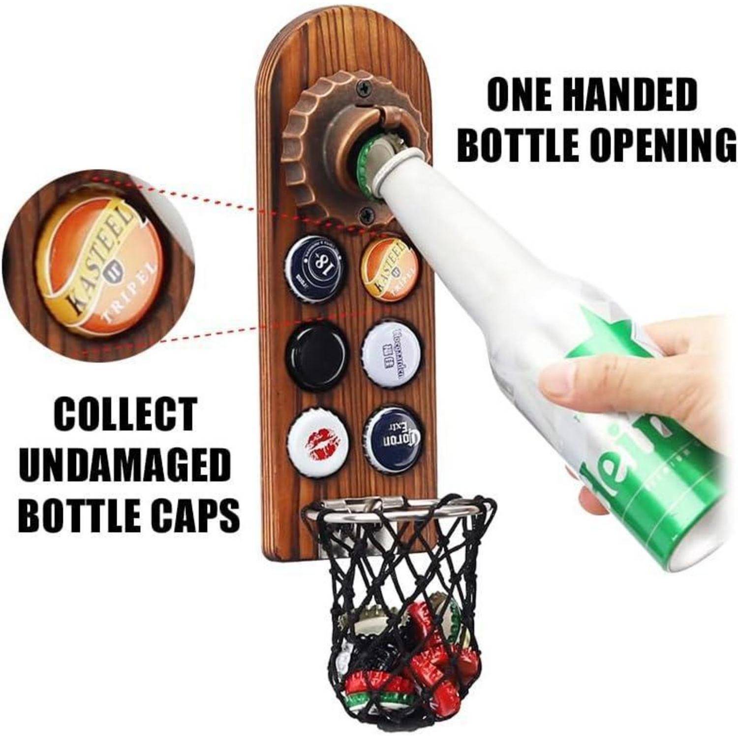 Ein wandmontierter Flaschenöffner demonstriert das Öffnen einer Flasche mit einer Hand. Die Kronkorken werden in einem Netz darunter aufgefangen, mit dem Text ‚FLASCHENÖFFNEN MIT EINER HAND' und ‚KRONKORKEN UNBESCHÄDIGT SAMMELN'.