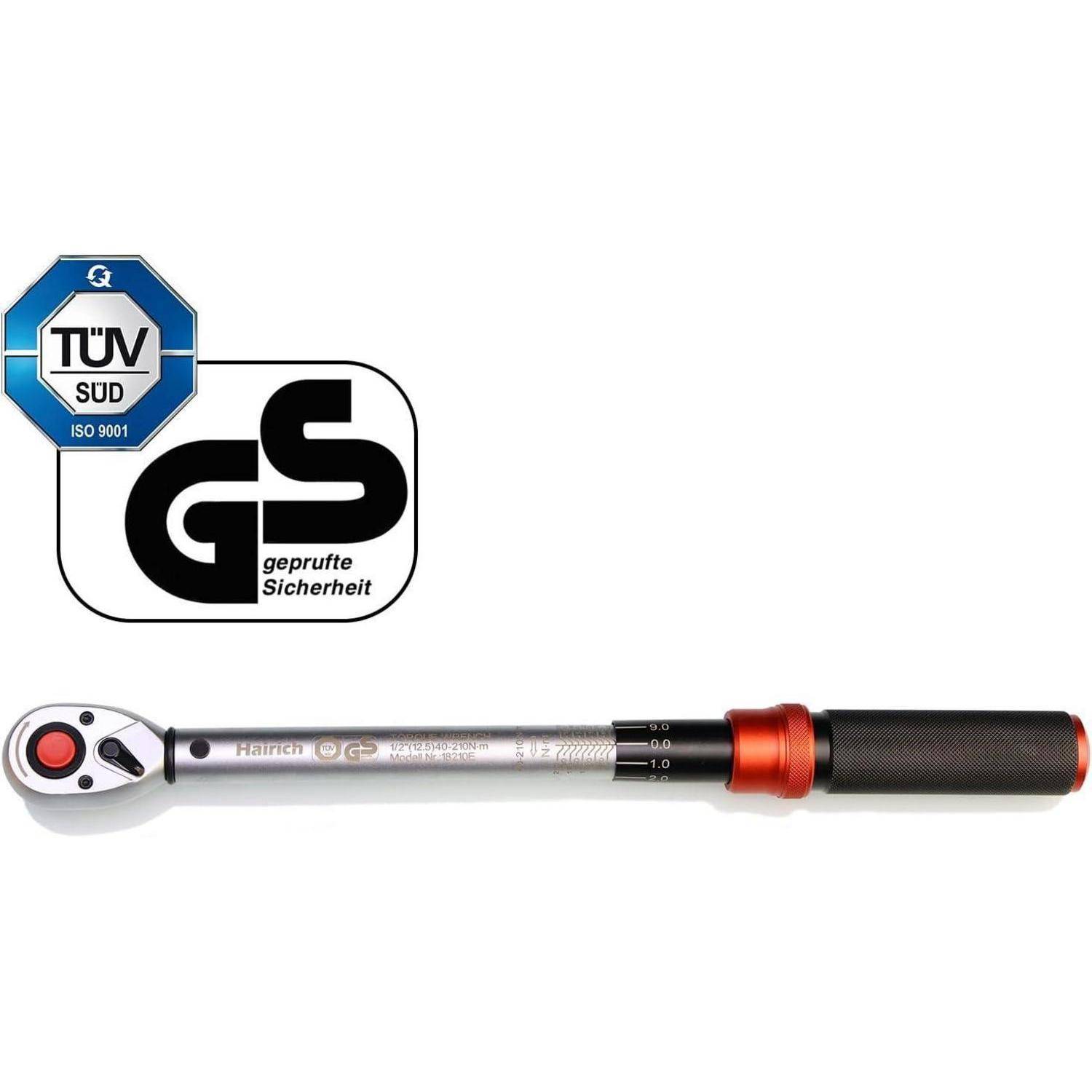 Ein Drehmomentschlüssel mit einem schwarz-roten Griff wird neben einem 'TÜV SÜD ISO 9001' Logo und einem 'GS geprüfte Sicherheit' Schild präsentiert.