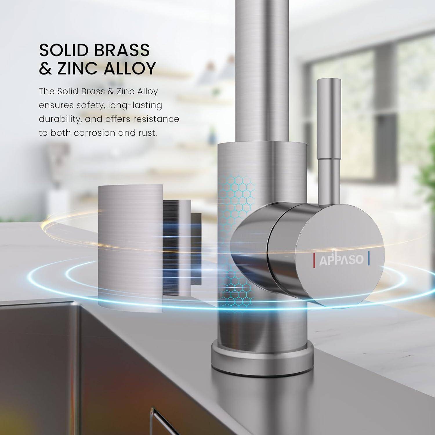 Ein moderner Wasserhahn mit elegantem Design wird in Nahaufnahme gezeigt. Der Text lautet 