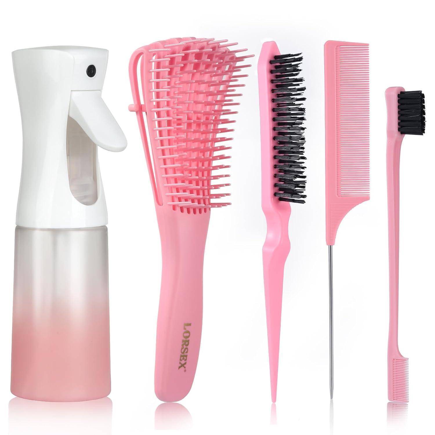 Haar-Styling-Werkzeuge-Set mit einer Sprühflasche, Entwirrungsbürste, Toupierbürste und Scheitelkamm, alle in Rosa, in einer Reihe angeordnet.