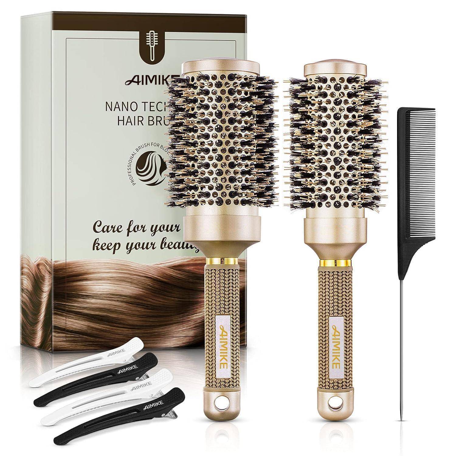 Haarstyling-Set bestehend aus zwei Rundpinseln, einem Kamm und Haarklammern. Verpackung hebt die ‚Nano-Technologie Haarbürste' hervor.