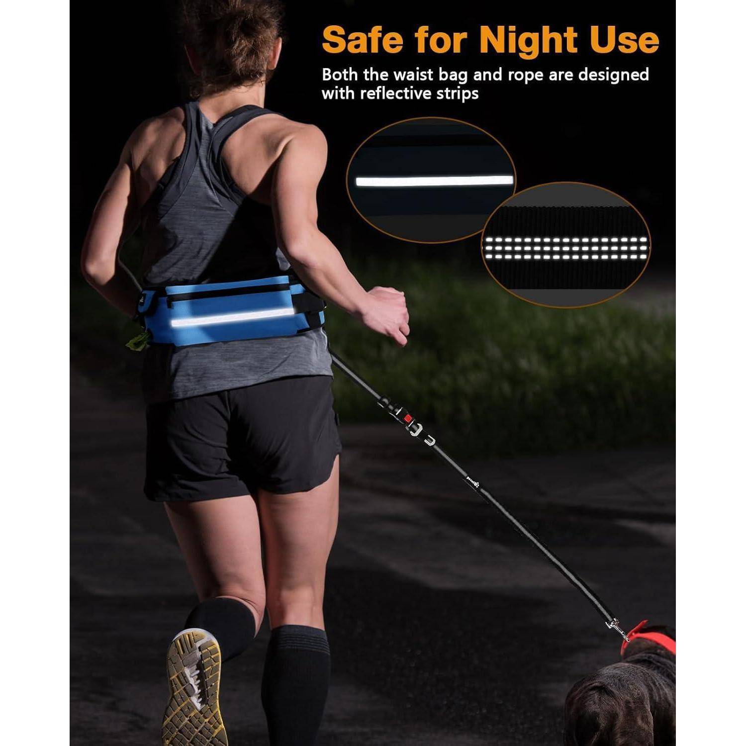 Eine Person, die nachts mit einem Hund an der Leine joggt. Text lautet 