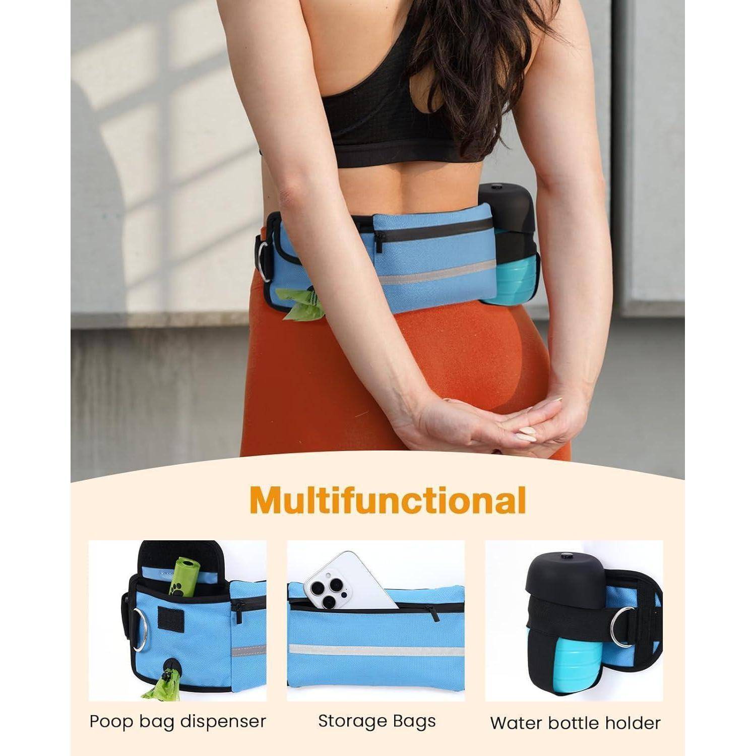 Eine Frau in einem orangefarbenen Outfit wird von hinten gezeigt, mit einer blauen multifunktionalen Hüfttasche, die einen Kotbeutelspender, Aufbewahrungstaschen und einen Wasserflaschenhalter enthält.