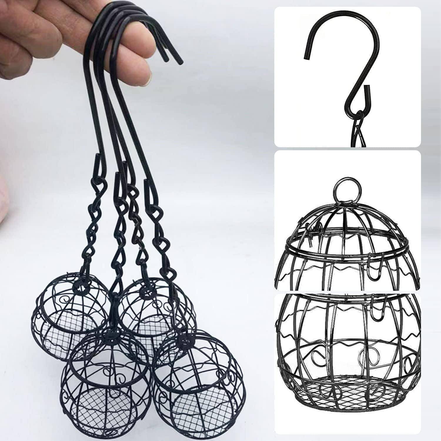 Vier Metallhängekörbe mit Haken, geeignet zum Aufbewahren von kleinen Gegenständen oder Pflanzen, präsentiert neben einer Detailaufnahme und Seitenansicht eines Korbs.