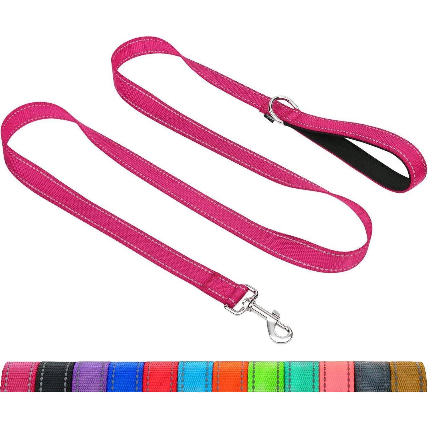 Rosa Hundeleine mit reflektierender Naht und Karabiner, gerade ausgelegt. Darunter befinden sich Bilder, die acht Farbvariationen der gleichen Leine zeigen.