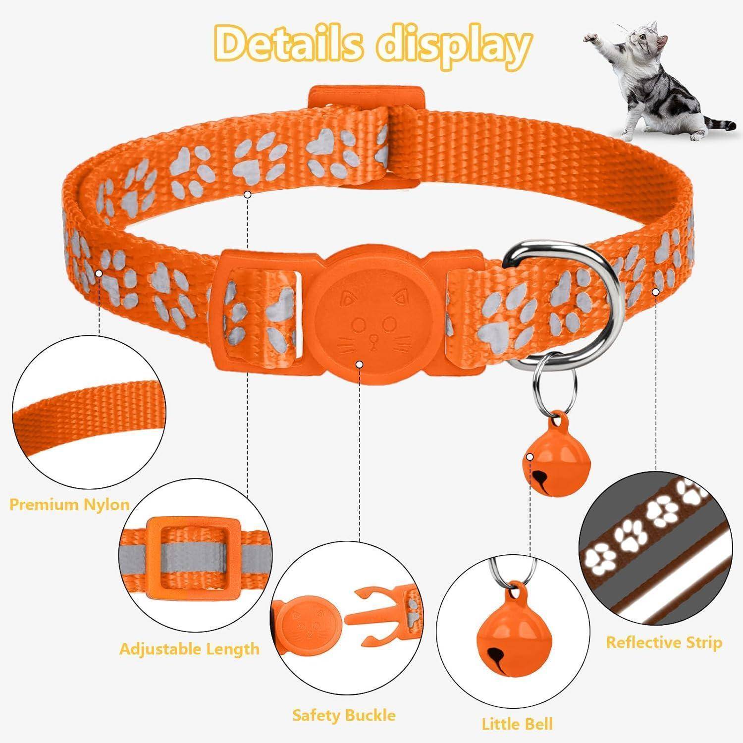 Orangefarbenes Nylon-Katzenhalsband mit Pfotenabdruckmuster, Sicherheitsschnalle, verstellbarer Länge, reflektierendem Streifen und einer kleinen Glocke.