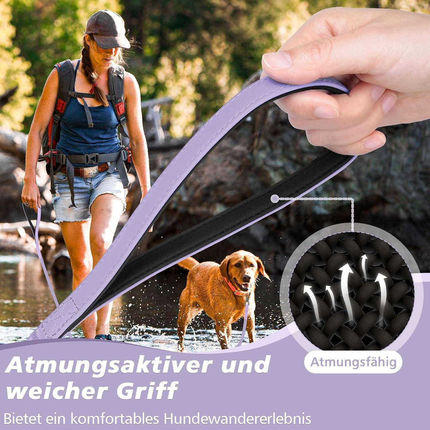 Eine Frau mit einem Rucksack geht mit ihrem Hund an der Leine an einem Fluss entlang. Das Bild betont den atmungsaktiven und weichen Griff der Leine. Der Text im Bild liest: 