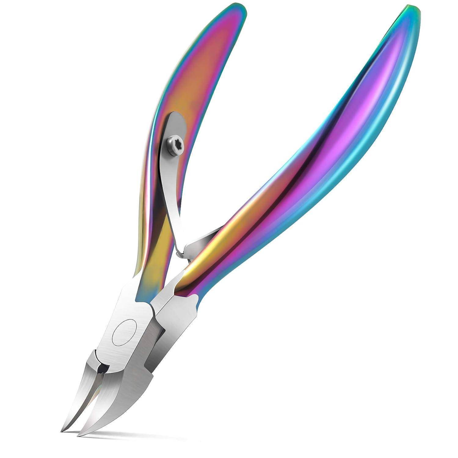 Ein Paar regenbogenfarbene Hautrandschneider aus Metall mit scharfen, gebogenen Klingen, entwickelt zum Schneiden von Nagelhäuten bei der Nagelpflege.
