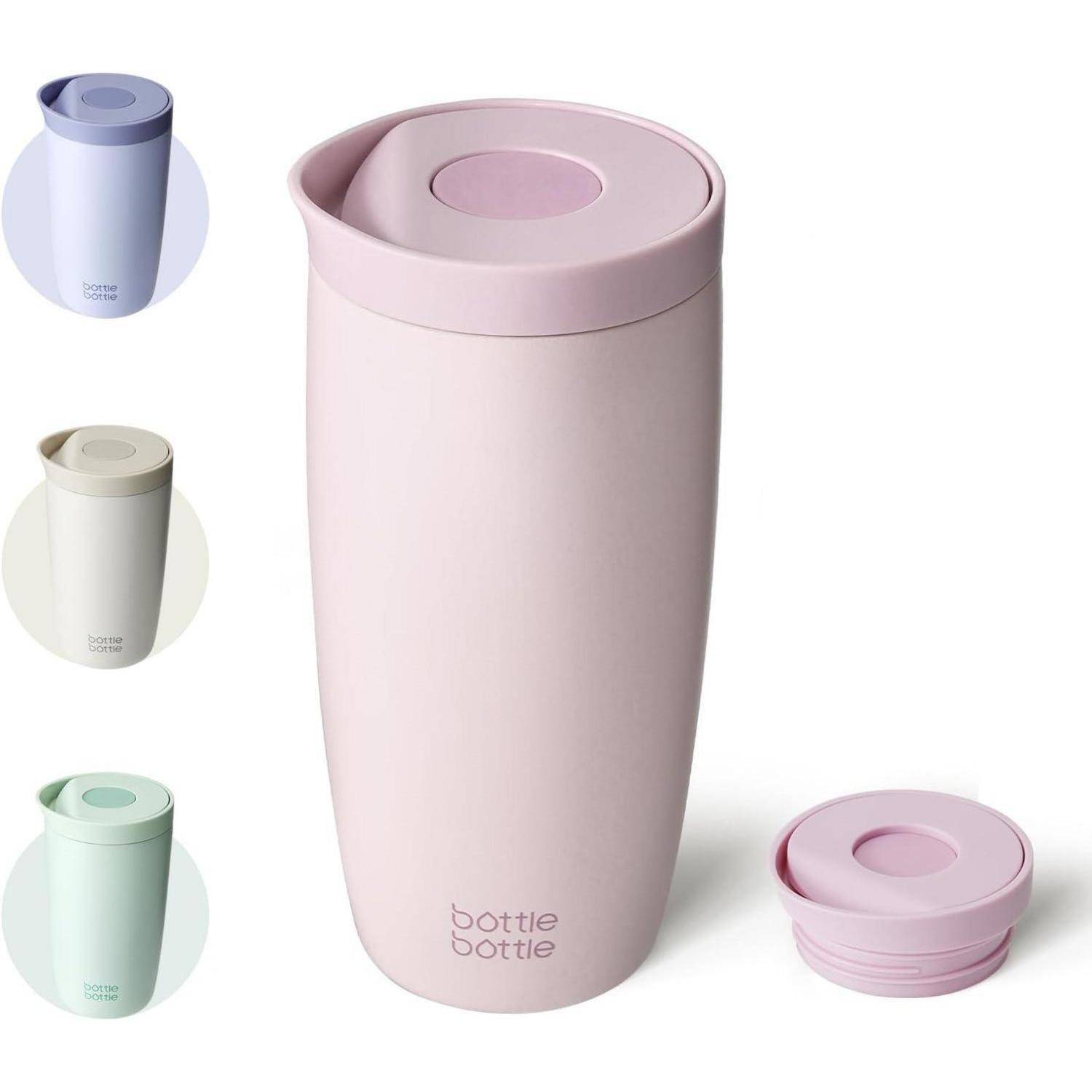 Eine rosa isolierte Reisebecher mit einem Deckel wird gezeigt. Drei kleinere Bilder zeigen den Becher in blau, beige und mintgrün.
