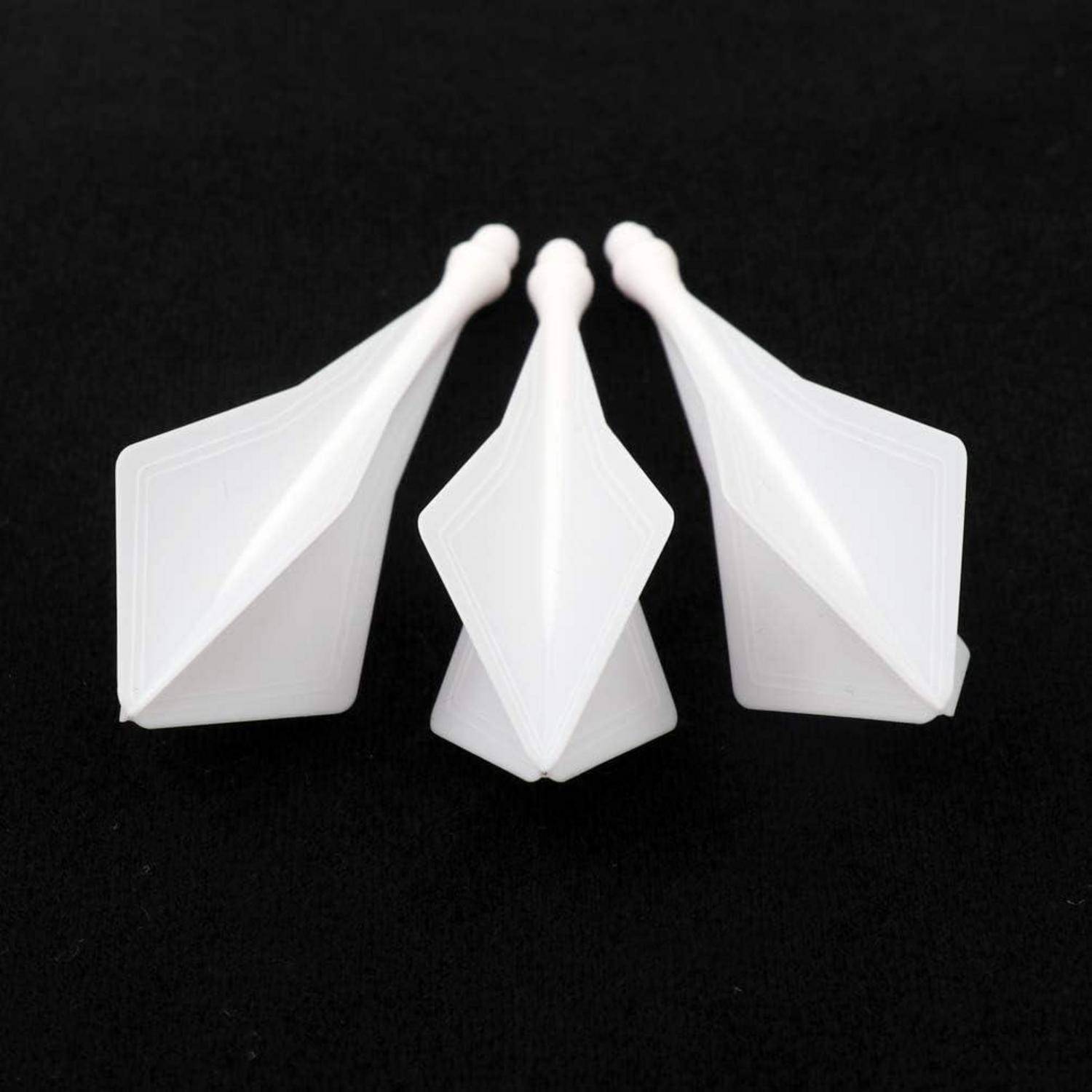 Dartflüge AK8 3er Set weiße Diamant