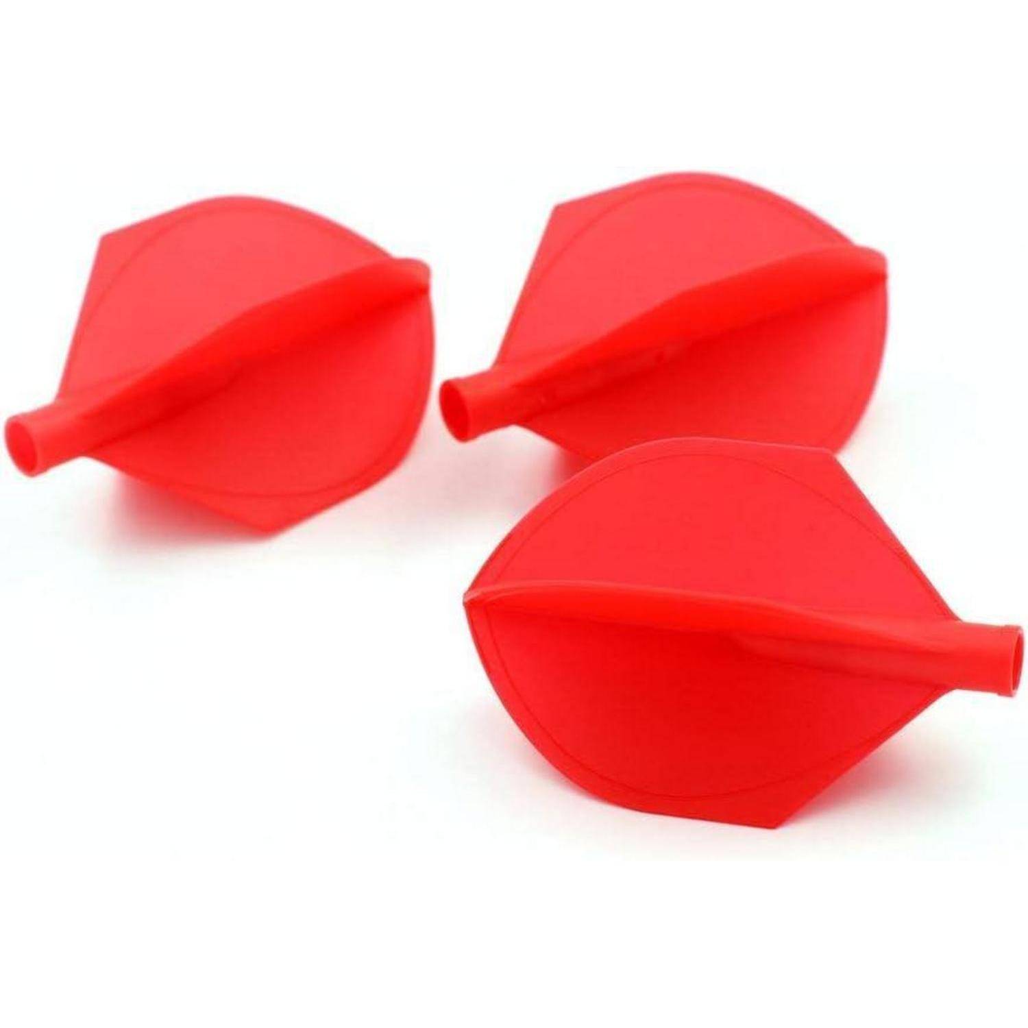 Drei rote Dartpfeilflügel sind abgebildet, die ihre Form und ihr Design hervorheben. Sie sind auf einem schlichten weißen Hintergrund angeordnet.