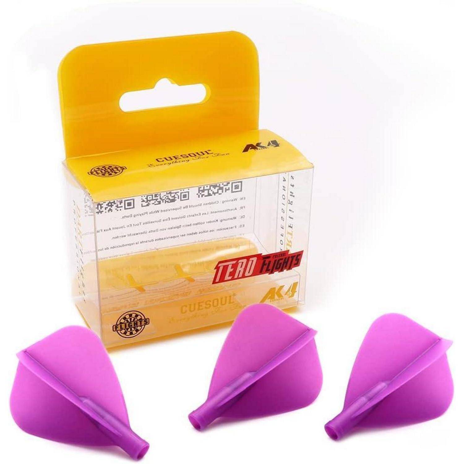 Klare Kunststoffverpackung mit einem gelben Deckel zeigt 'Cuesoul AK4 Zero Flights'. Drei pinke Dartflights sind darunter platziert.