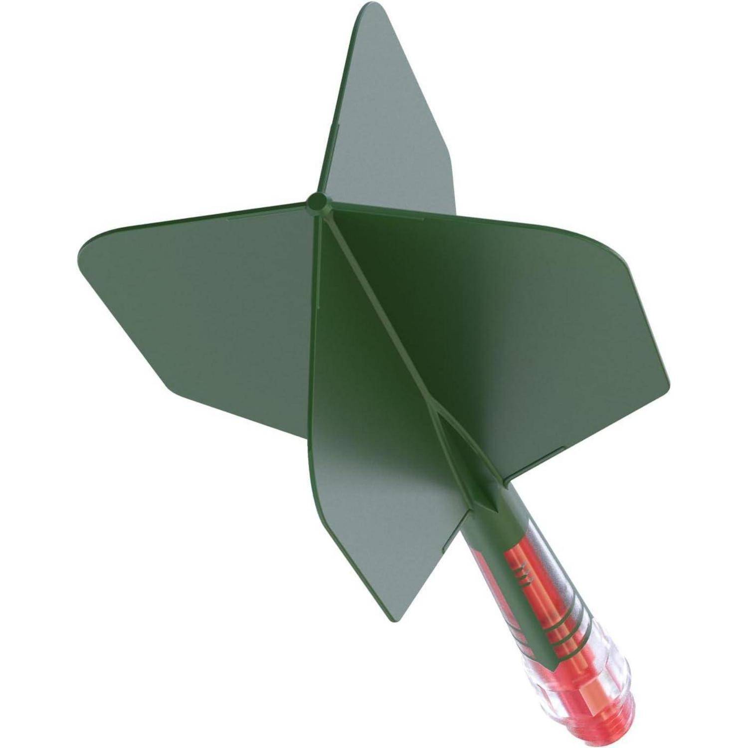 Ein grüner Plastik-Wurfpfeil mit roter Spitze, ausgestattet mit großen Stabilisierungsflügeln.